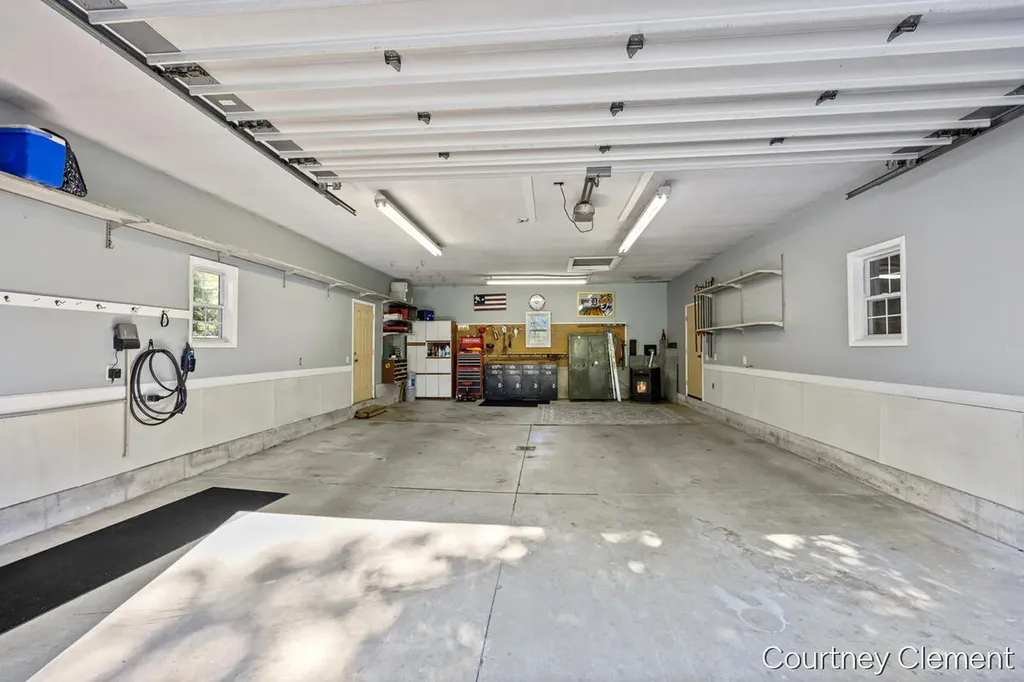 4996 Division Avenue N Plainfield Charter Township MI 49321