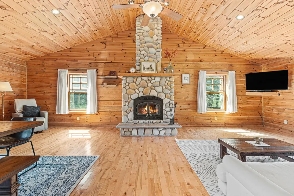 15902 Penesal Road Rose Lake Township MI 49655