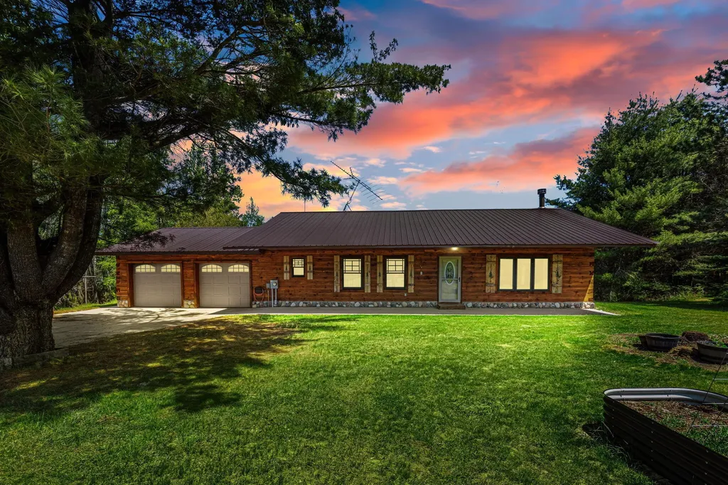 15902 Penesal Road Rose Lake Township MI 49655