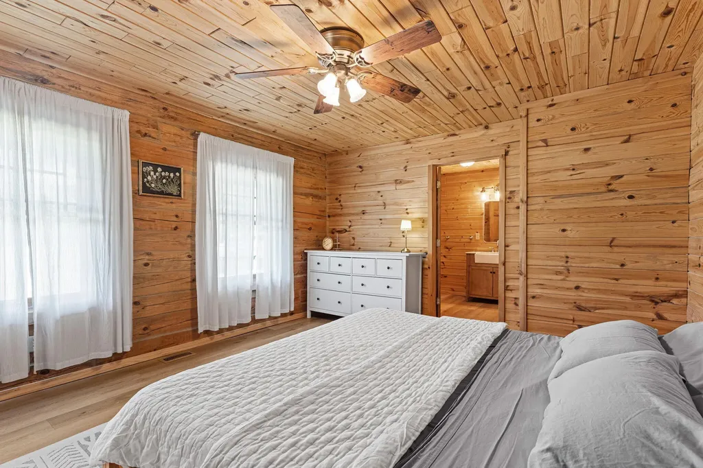 15902 Penesal Road Rose Lake Township MI 49655