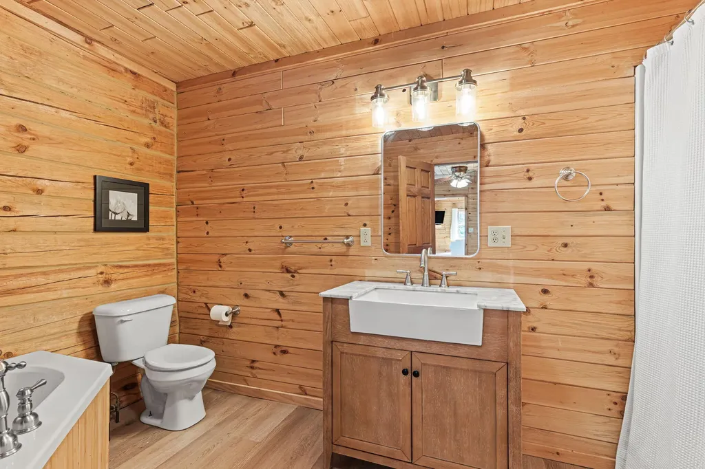 15902 Penesal Road Rose Lake Township MI 49655