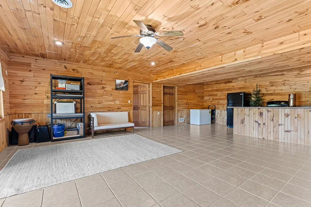 15902 Penesal Road Rose Lake Township MI 49655
