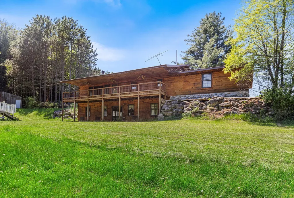 15902 Penesal Road Rose Lake Township MI 49655