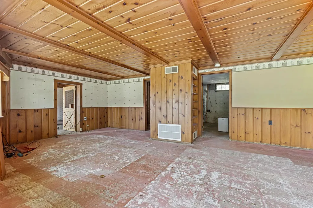 15902 Penesal Road Rose Lake Township MI 49655