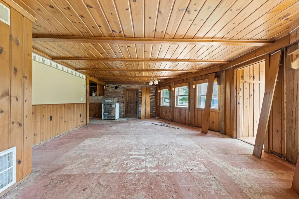 15902 Penesal Road Rose Lake Township MI 49655