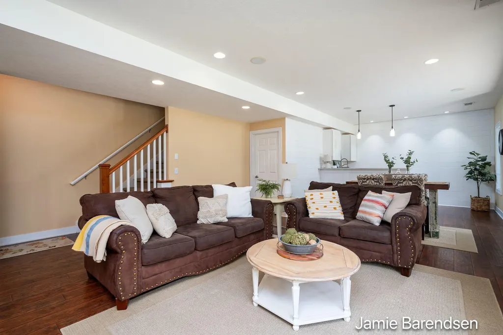 3521 Sunrise Lane NW Walker City MI 49534
