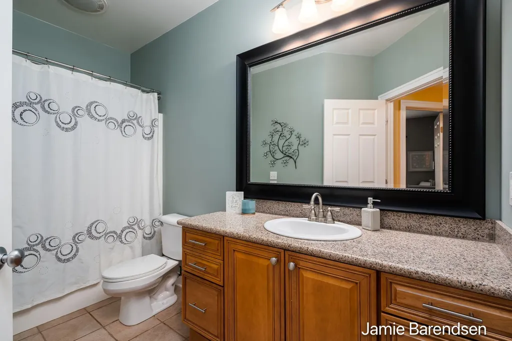 3521 Sunrise Lane NW Walker City MI 49534