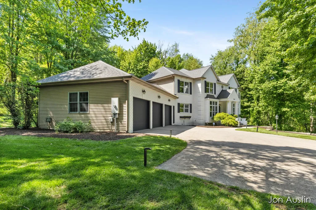 4380 Michigan Street NE Grand Rapids Charter Township MI 49525