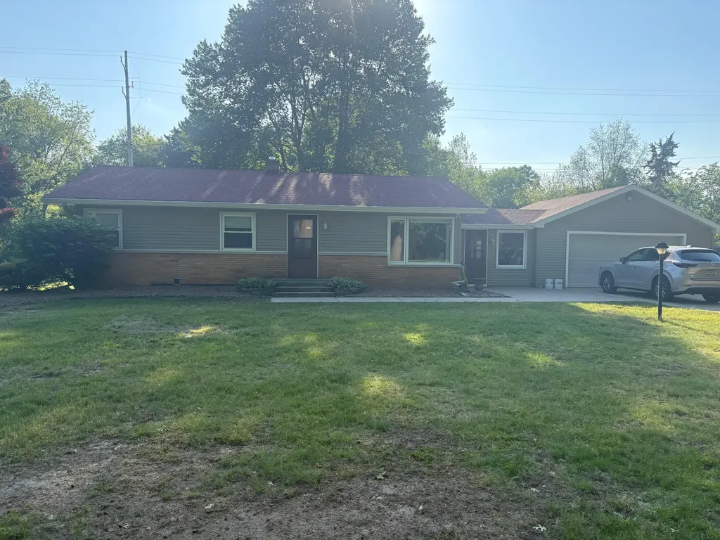 6739 Myers Lake Avenue NE Cannon Township MI 49341