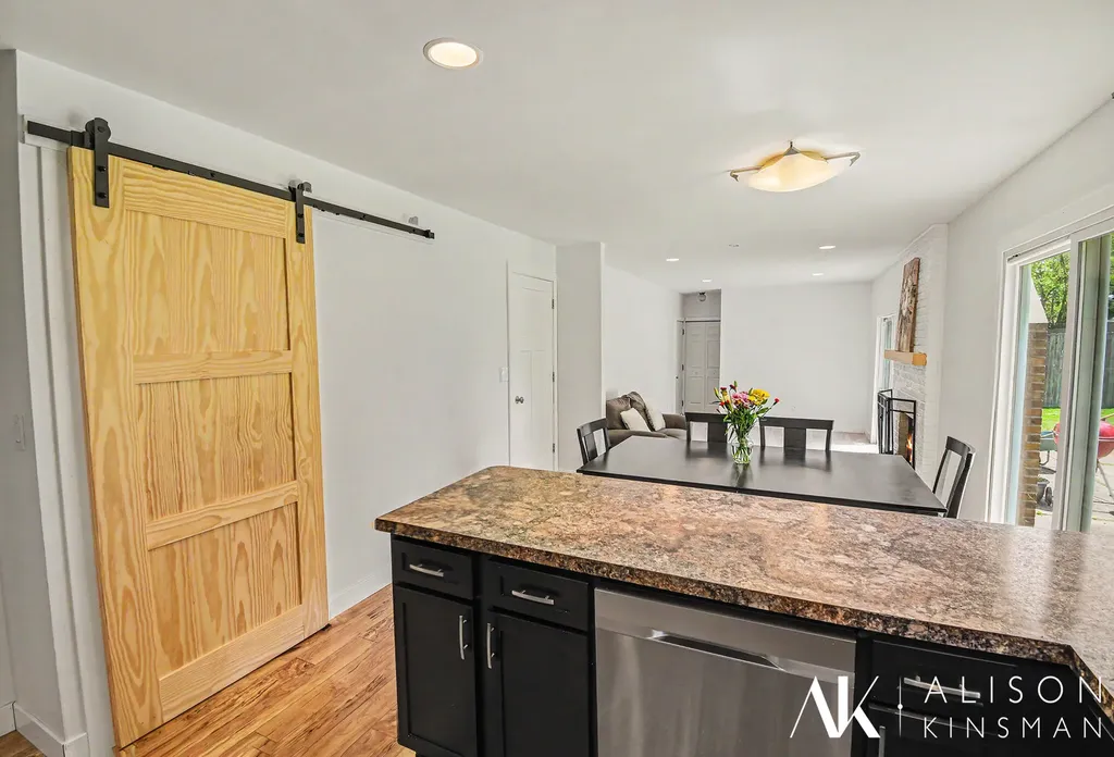 5289 Queensbury Drive SE Kentwood City MI 49508