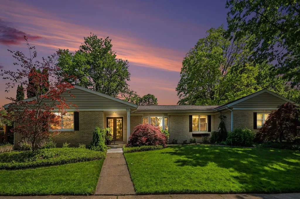 2601 Barfield Drive SE Grand Rapids City MI 49546