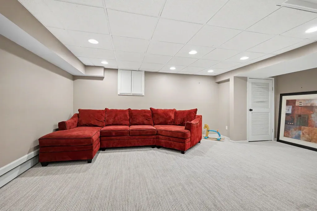 2601 Barfield Drive SE Grand Rapids City MI 49546