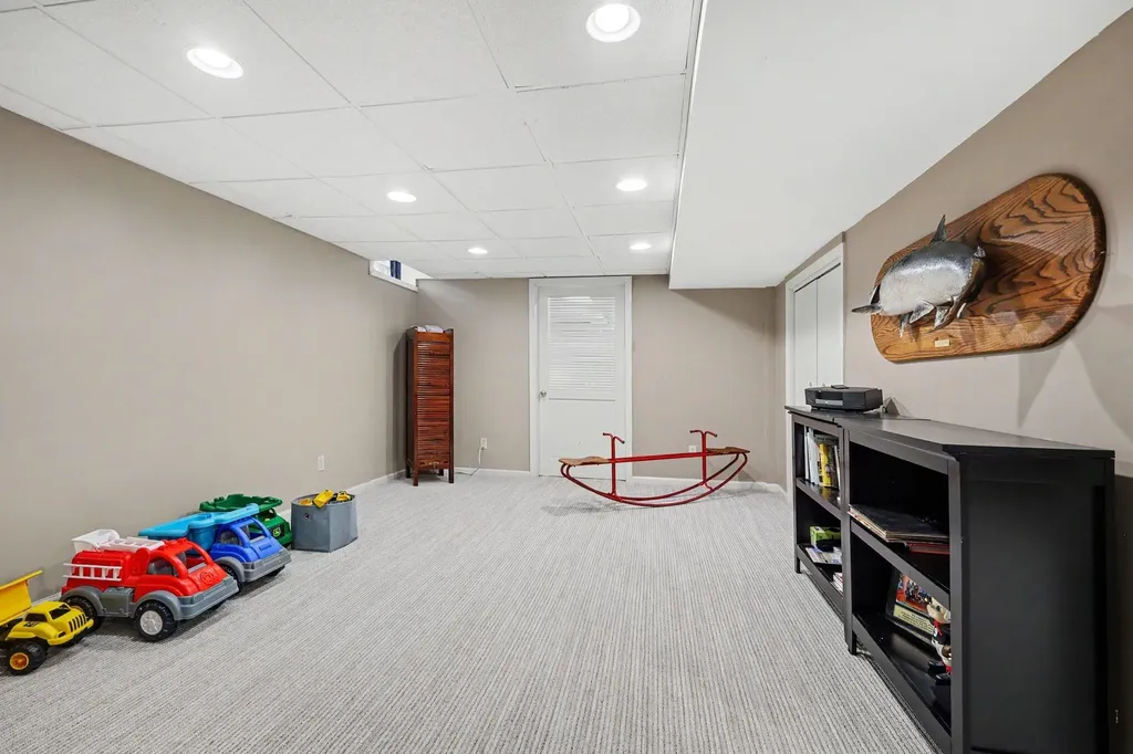 2601 Barfield Drive SE Grand Rapids City MI 49546