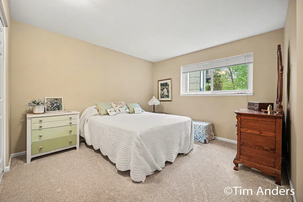 2759 Leonard Street NW Grand Rapids City MI 49504