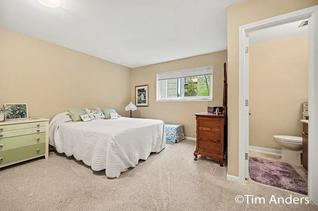 2759 Leonard Street NW Grand Rapids City MI 49504