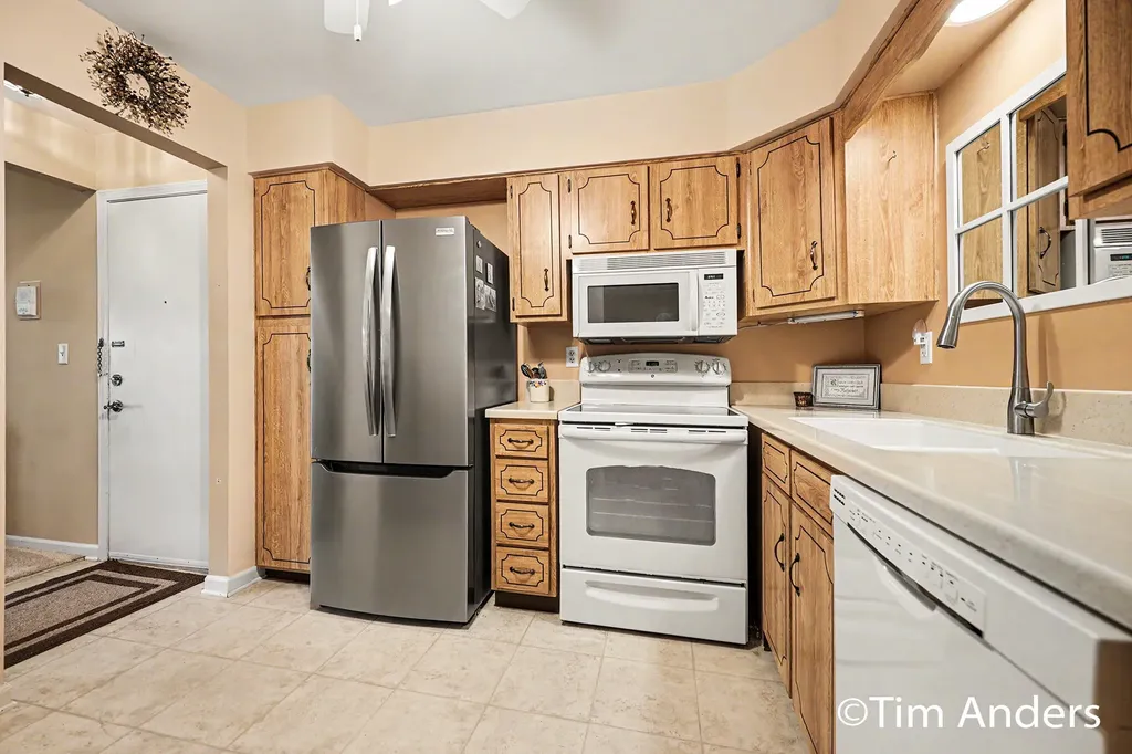 2759 Leonard Street NW Grand Rapids City MI 49504
