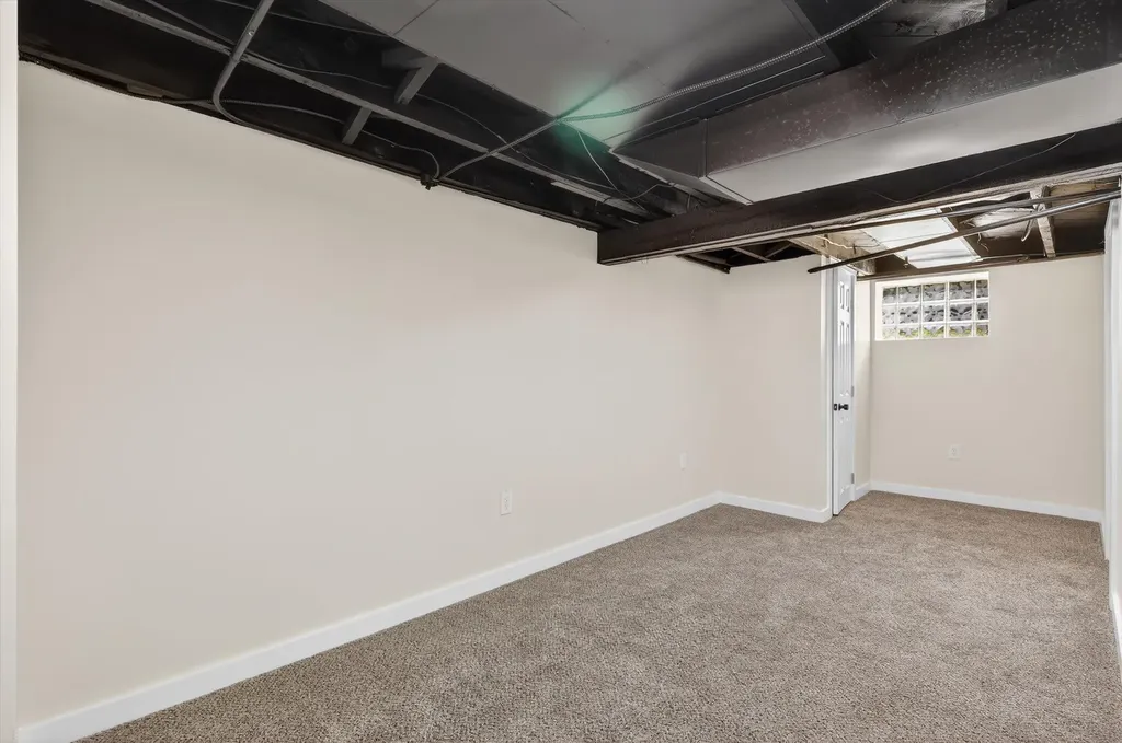1047 Eastern Avenue NE Grand Rapids City MI 49503