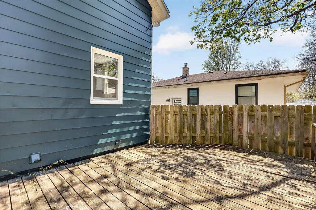 1047 Eastern Avenue NE Grand Rapids City MI 49503