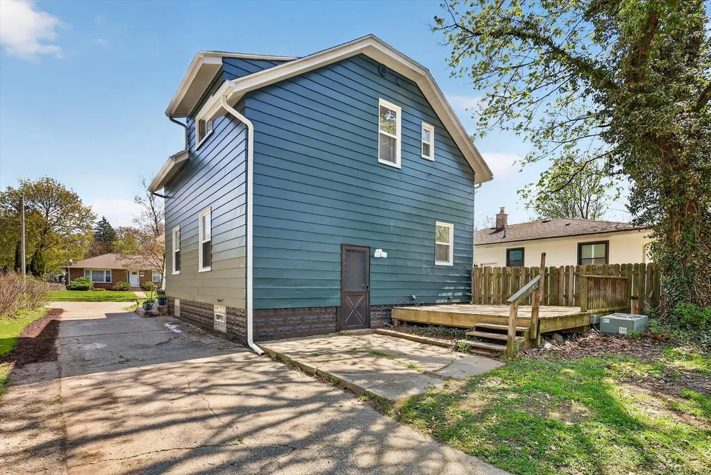 1047 Eastern Avenue NE Grand Rapids City MI 49503