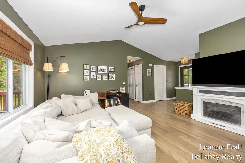 1870 Pineridge Drive Rutland Charter Township MI 49058