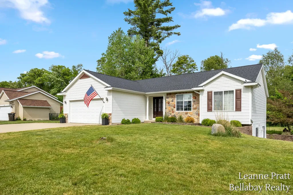 1870 Pineridge Drive Rutland Charter Township MI 49058