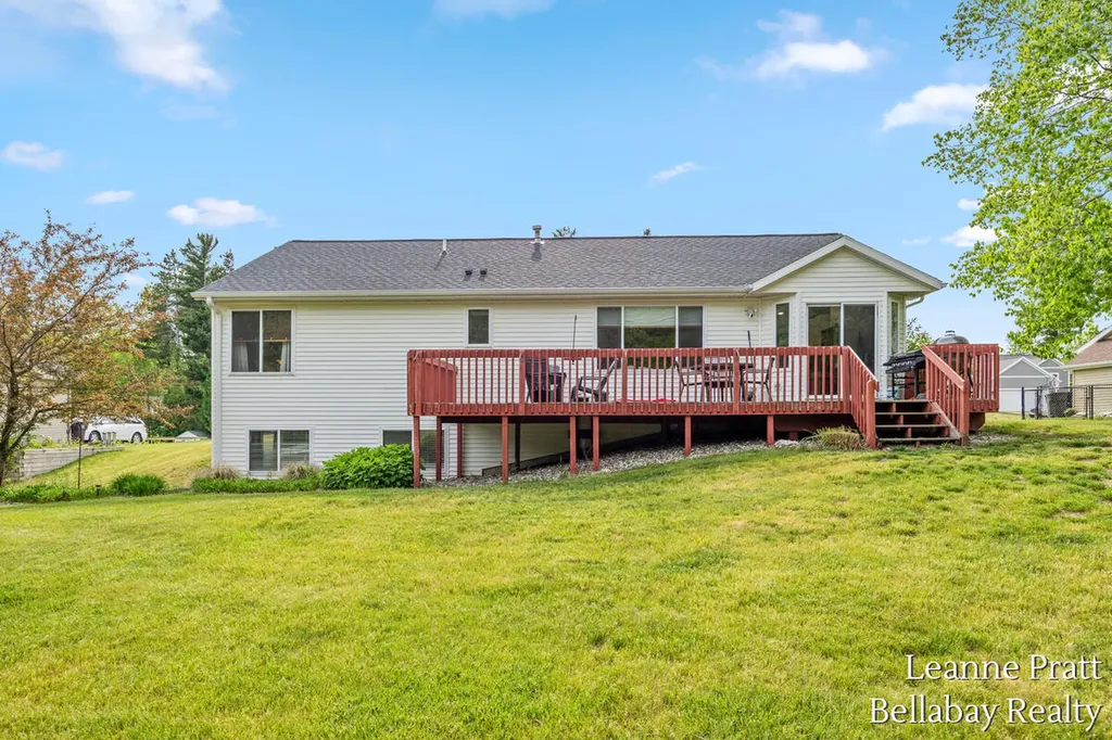 1870 Pineridge Drive Rutland Charter Township MI 49058