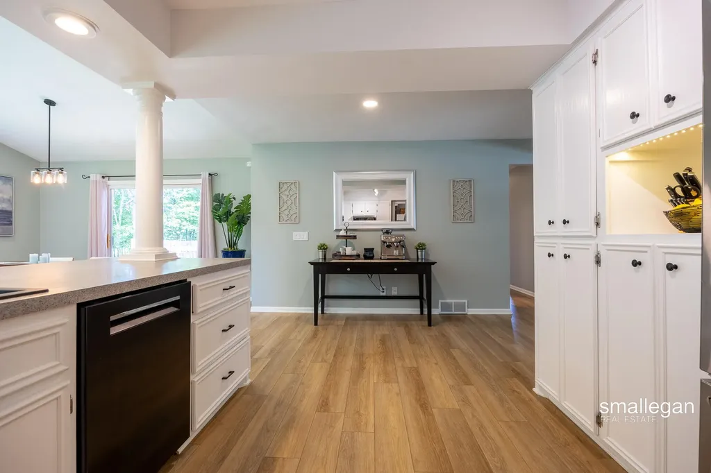 5349 Tahoe Pine Court Wyoming City MI 49519