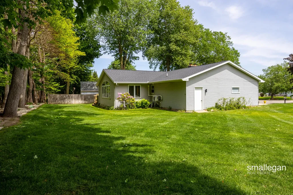5349 Tahoe Pine Court Wyoming City MI 49519