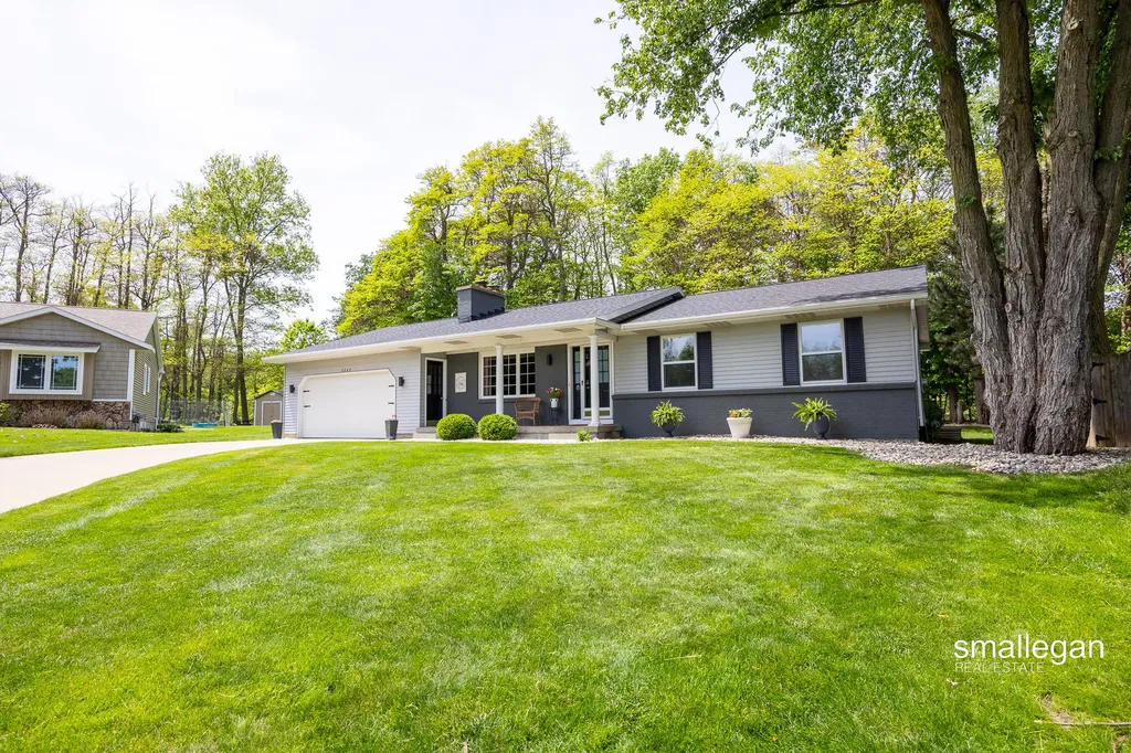 5349 Tahoe Pine Court Wyoming City MI 49519