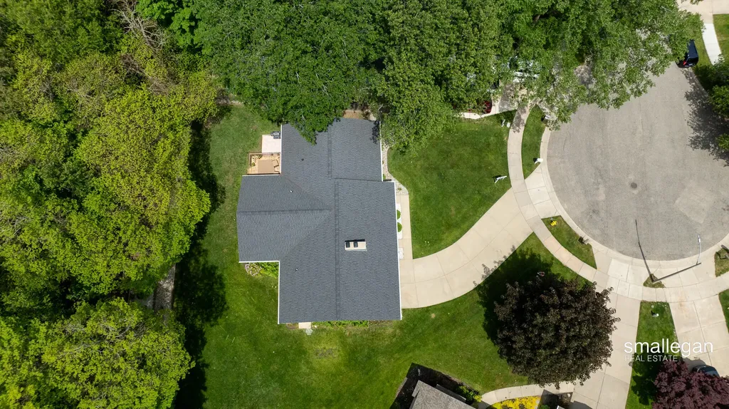 5349 Tahoe Pine Court Wyoming City MI 49519