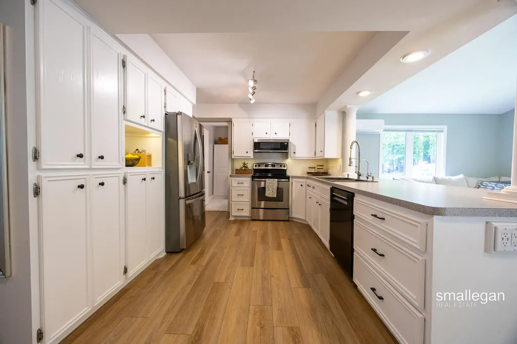 5349 Tahoe Pine Court Wyoming City MI 49519