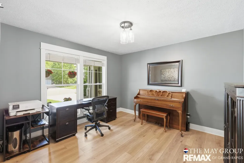 3414 Mason Ridge Drive NE Grand Rapids Charter Township MI 49525