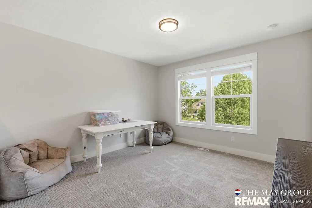 3414 Mason Ridge Drive NE Grand Rapids Charter Township MI 49525