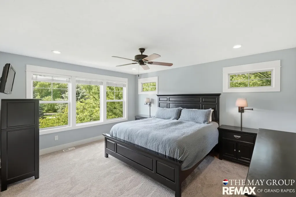3414 Mason Ridge Drive NE Grand Rapids Charter Township MI 49525