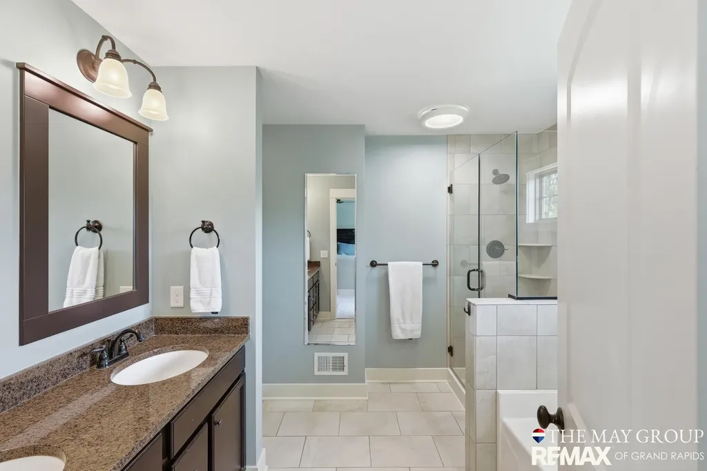 3414 Mason Ridge Drive NE Grand Rapids Charter Township MI 49525