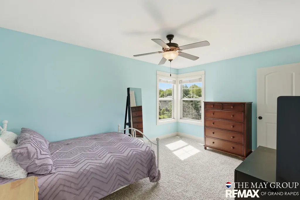 3414 Mason Ridge Drive NE Grand Rapids Charter Township MI 49525