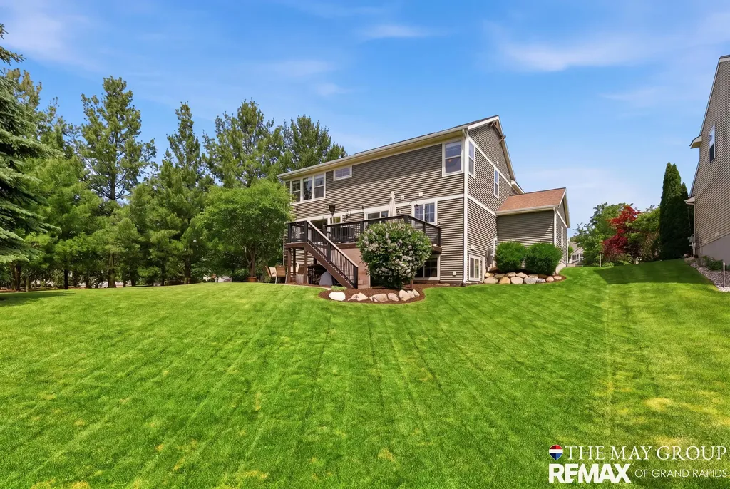 3414 Mason Ridge Drive NE Grand Rapids Charter Township MI 49525