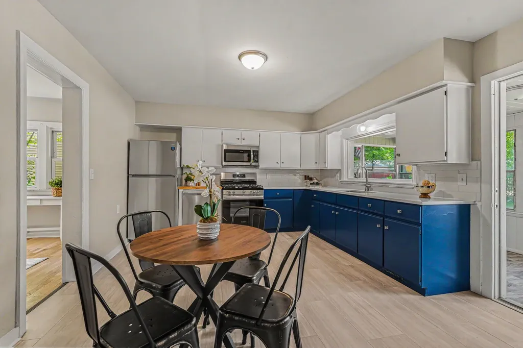 757 6th Street NW Grand Rapids City MI 49504