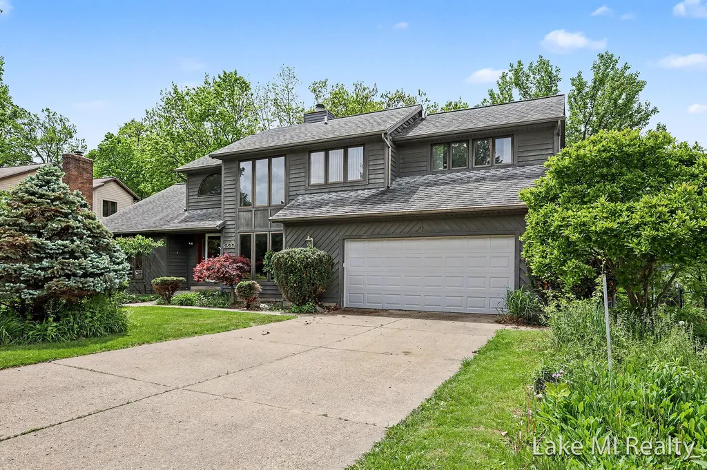 5537 Bentbrook Drive SE Kentwood City MI 49508