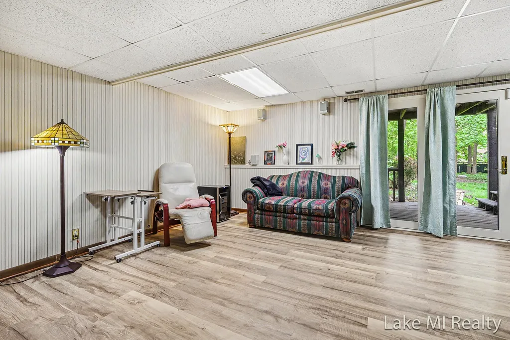 5537 Bentbrook Drive SE Kentwood City MI 49508