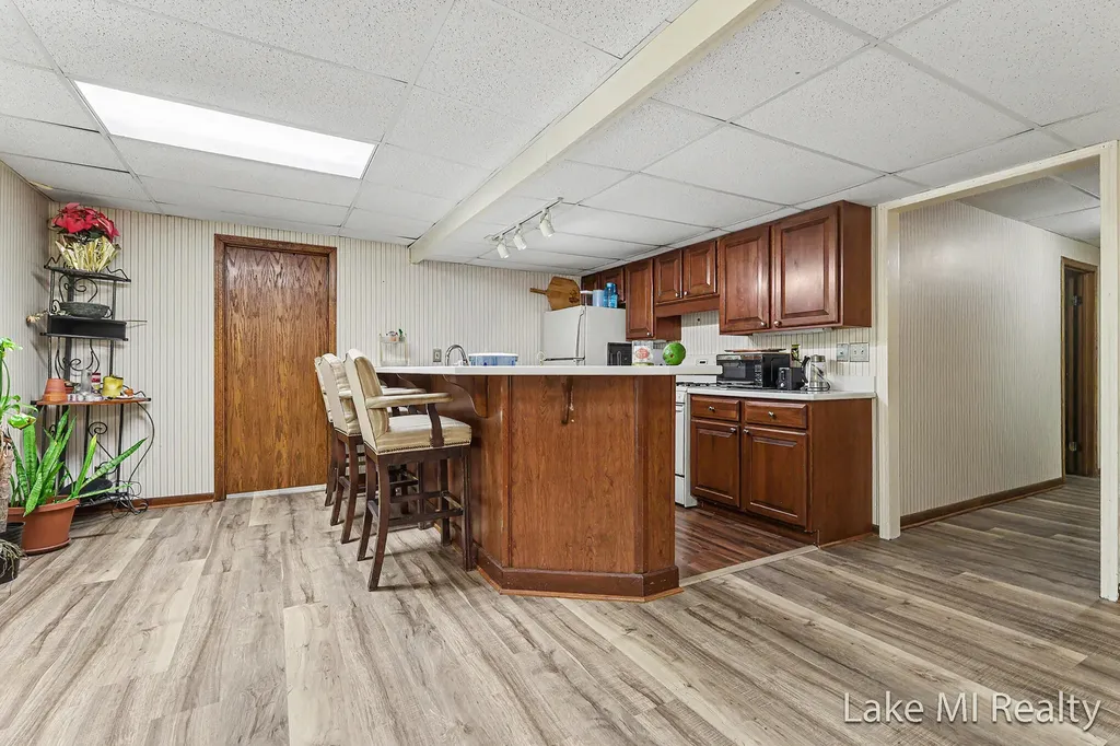 5537 Bentbrook Drive SE Kentwood City MI 49508