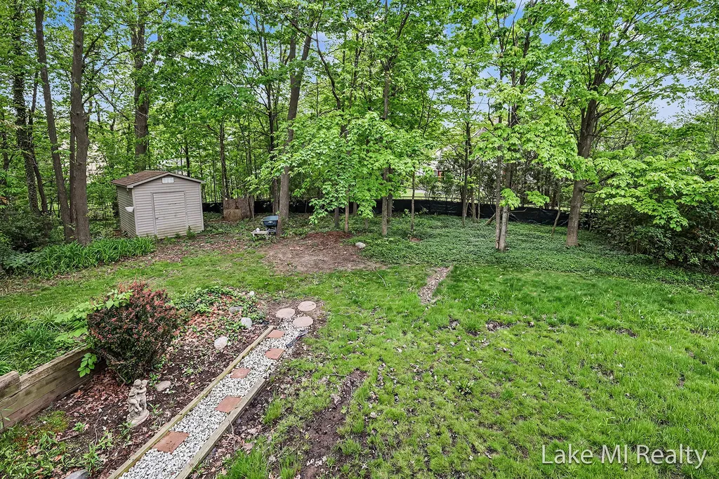 5537 Bentbrook Drive SE Kentwood City MI 49508