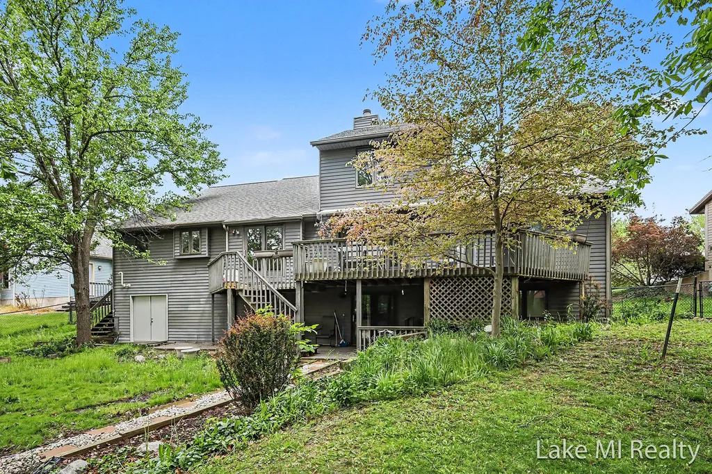 5537 Bentbrook Drive SE Kentwood City MI 49508