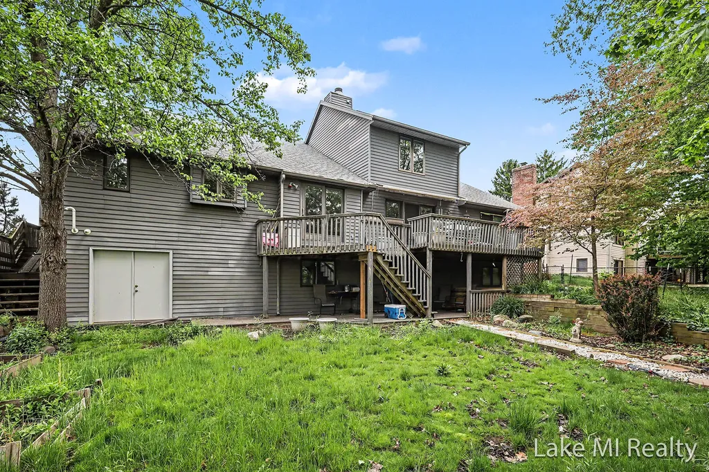 5537 Bentbrook Drive SE Kentwood City MI 49508