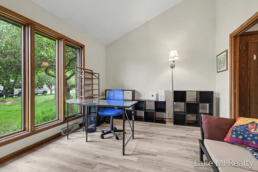 5537 Bentbrook Drive SE Kentwood City MI 49508