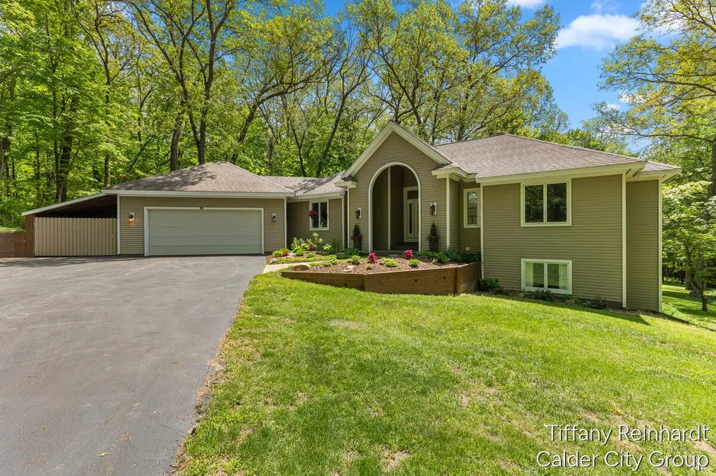 2760 Tyler Trail SE Lowell Charter Township MI 49331