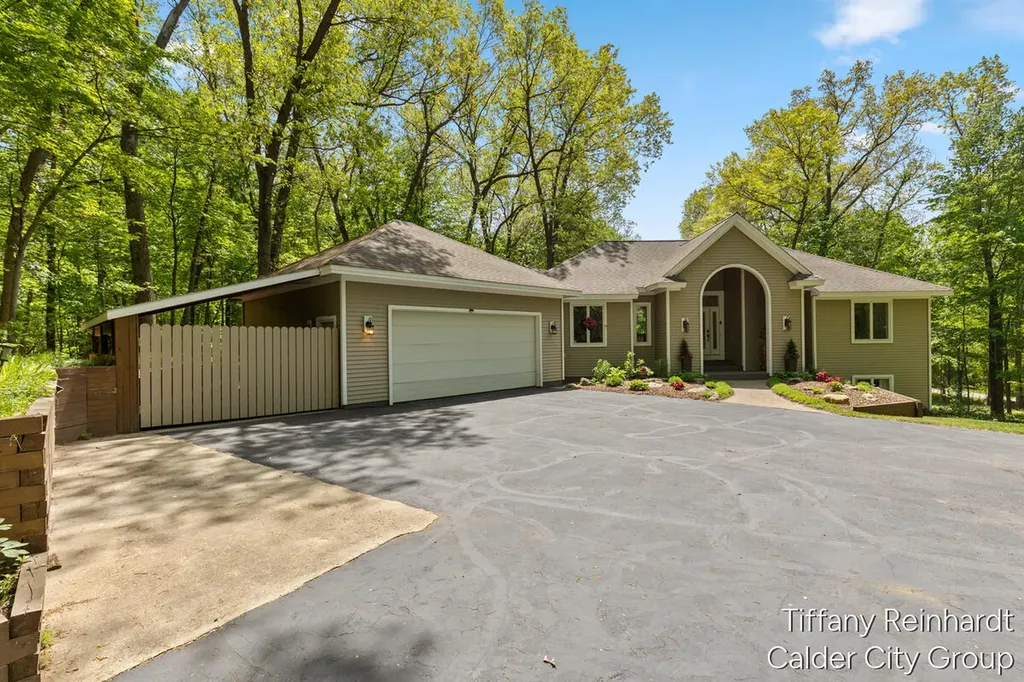 2760 Tyler Trail SE Lowell Charter Township MI 49331
