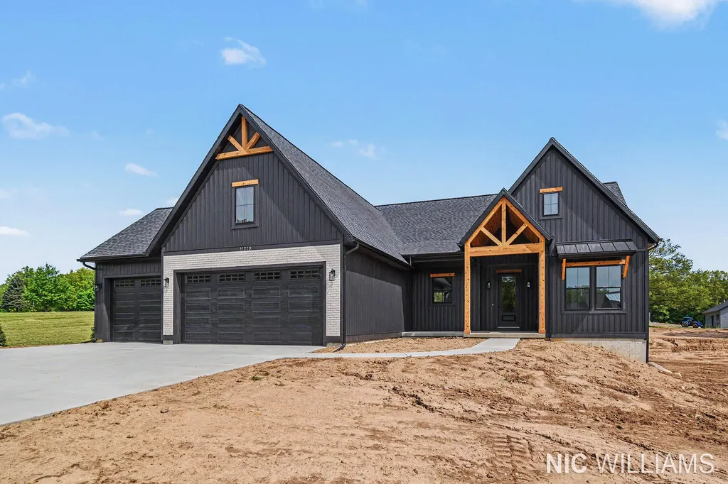 11279 Bancroft Way SE Bowne Township MI 49302