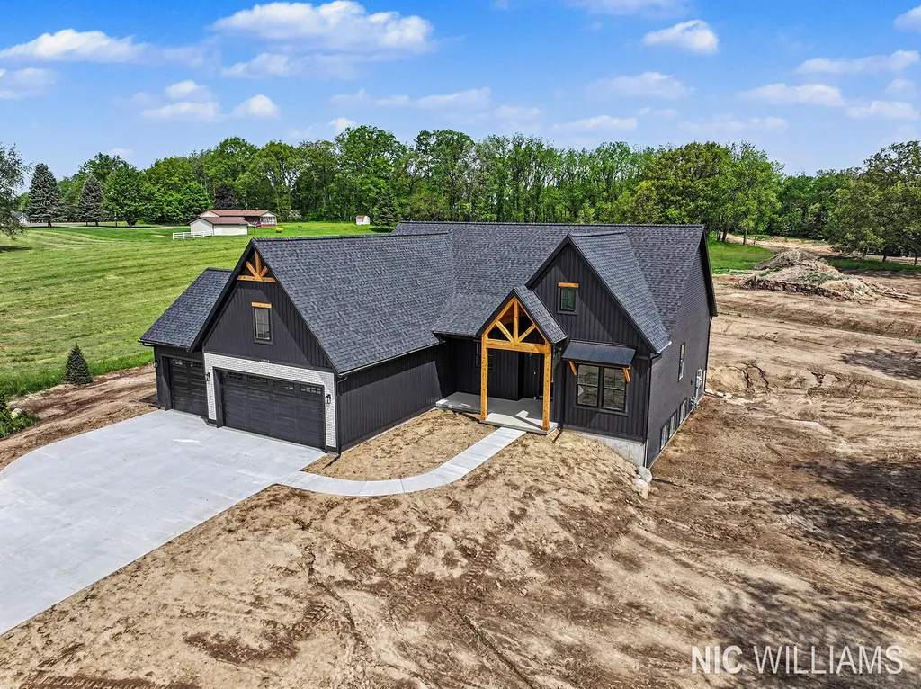 11279 Bancroft Way SE Bowne Township MI 49302