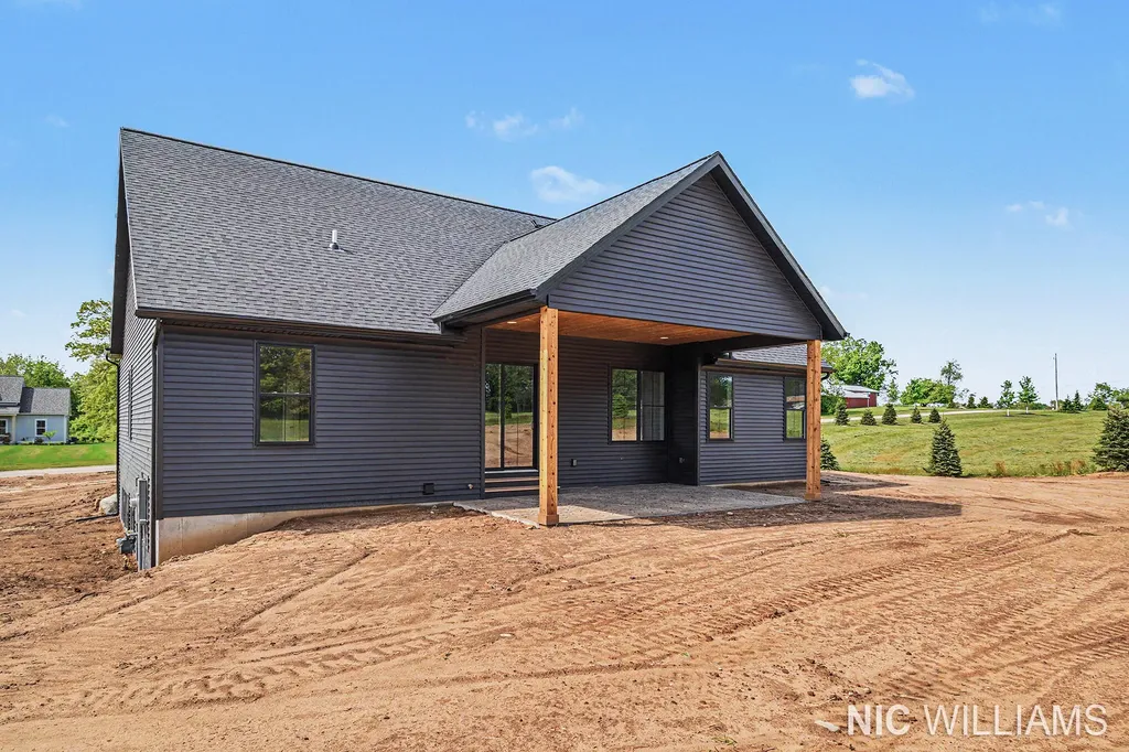 11279 Bancroft Way SE Bowne Township MI 49302